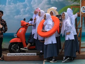 Antusias Siswa SMAN 12 Bandung Ikuti Classy Yamaha Youth Festival