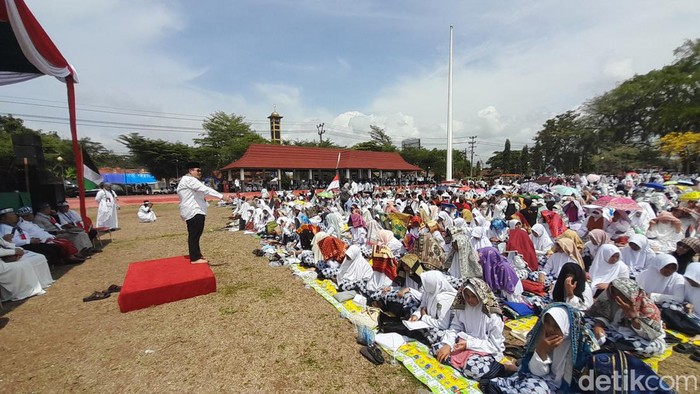 Doa warga Pangandaran untuk Palestina.