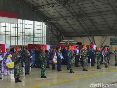 Penghormatan Terakhir 4 Jenazah Awak Pesawat Latih Super Tucano