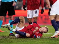 Jeda internasional selama dua pekan sejak pekan lalu (13/11) menjadi badai cedera buat para pesepakbola. Erling Haaland saat memperkuat Norwegia, alami cedera saat kakinya tidak mendarat dengan sempurna (Reuters)