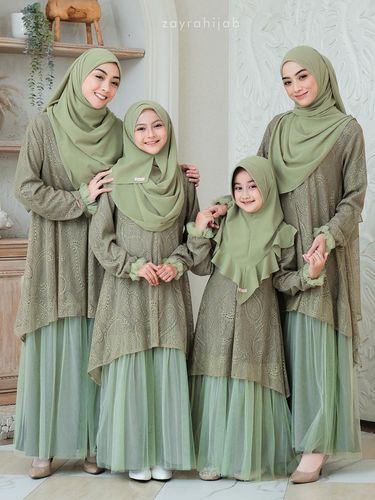 Foto Vina Fauziah, pendiri brand hijab Zayra Hijab