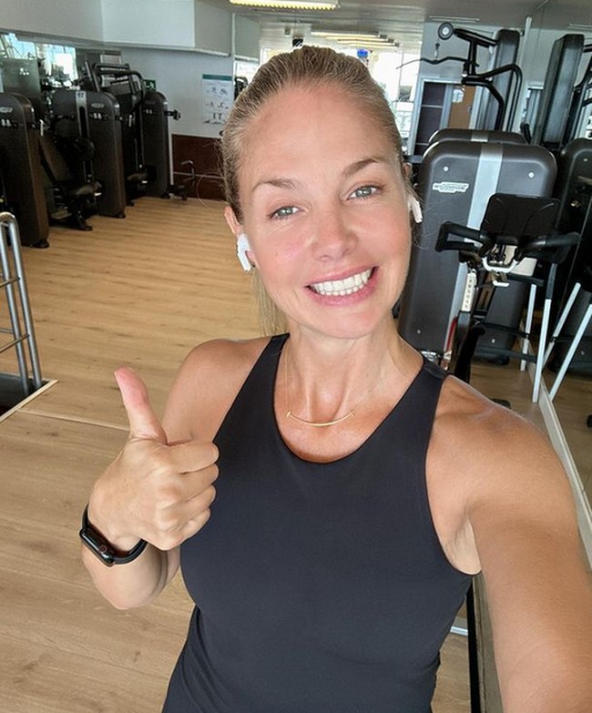 Saya dengan tegas menyangkal pernyataan yang menyiratkan adanya hubungan romantis antara Pangeran Frederik dan saya. Pernyataan apa pun seperti ini tidak hanya sepenuhnya tidak benar tetapi juga memutarbalikkan fakta dengan cara yang jahat,” ungkapnya kepada Hola!Foto: Instagram