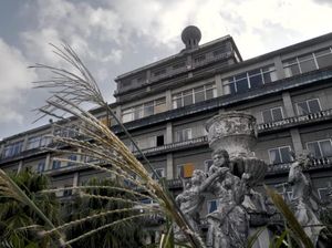 7 Hotel Terbengkalai yang Bikin Merinding, Berani Nginap?