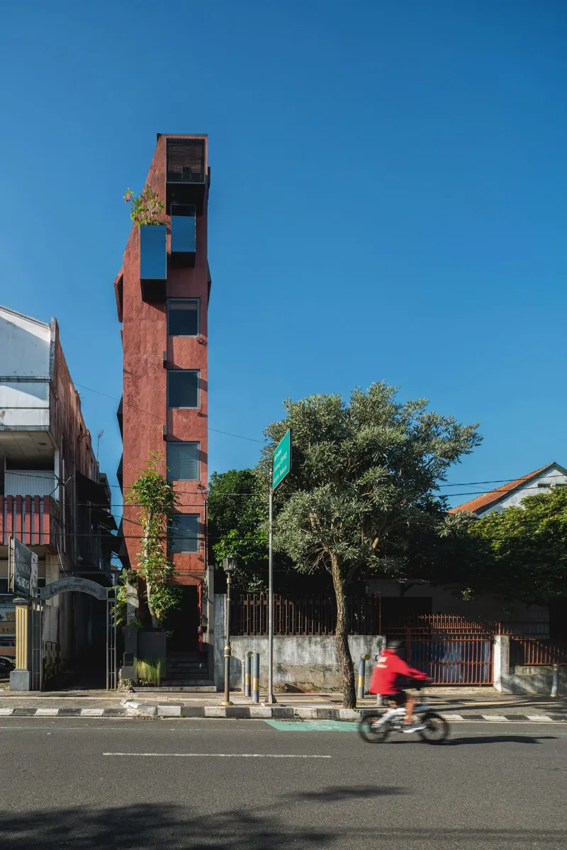 Hotel Paling Ramping ada di Indonesia/via Dezeen