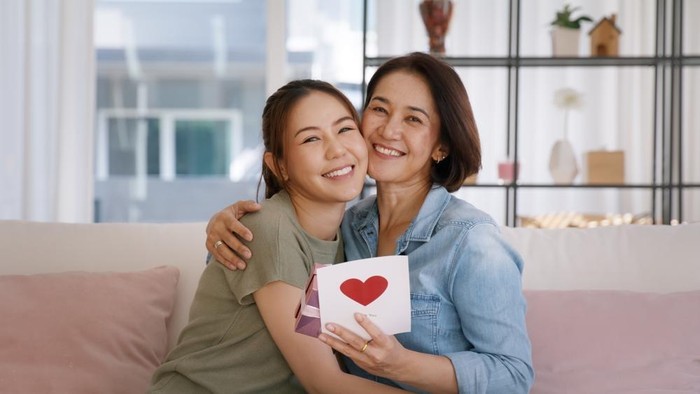 Ibu dan Anak dan Mertua