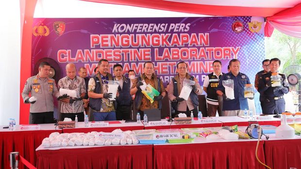 Irjen Asep Edi Suheri di Jumpa Pers Pengungkapan Kasus Narkoba