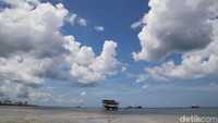 detikcom bersama BRI mengadakan program Jelajah Desa BRILian yang mengulas potensi dan inovasi desa di Indonesia baik dari segi perkembangan ekonomi, infrastruktur, hingga wisata serta dampaknya terhadap masyarakat lokal maupun nasional. Untuk mengetahui informasi program Desa BRILian lebih lanjut, ikuti terus informasinya hanya di jelajahdesabrilian.detik.com! 