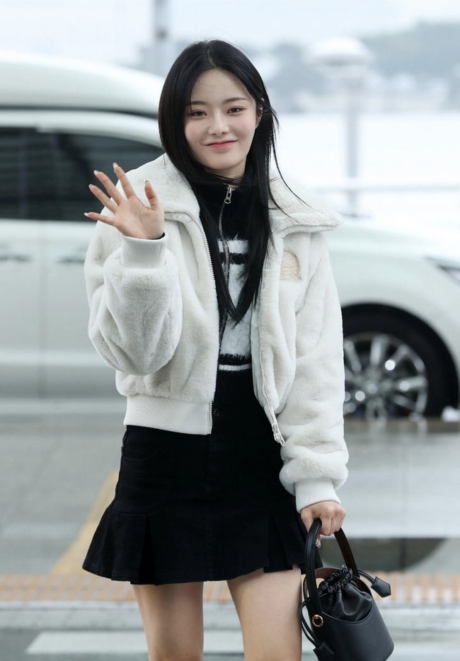 Keena menjadi satu-satunya personel grup KPop FIFTY FIFTY yang kembali ke agensi ATTRAKT setelah perseteruan gaji. Pada Kamis (16/11/2023), Keena tampil di hadapan publik untuk pertama kalinya. Foto: dok. Instagram @keena_fiftyfifty