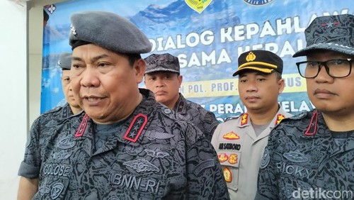 Kepala BNN Komjen Petrus Reinhard Golose di Labuan Bajo, Manggarai Barat, NTT, Jumat (17/11/2023). (Foto: Ambrosius Ardin/detikBali)