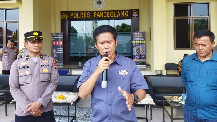 Konferensi pers di Polres Pandeglang (Aris/detikcom)