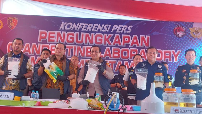 Konferensi pers penggerebekan kasus narkoba (Rumondang/detikcom)