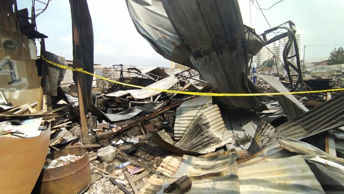 Lokasi mebel yang terbakar di Jalan Pahlawan Revolusi, Pondok Bambu, Kecamatan Duren Sawit, Jakarta Timur (Jaktim).
