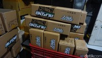 Selain bisa memperluas pasar penjualan produk knalpot, Bima mengaku dimudahkan dengan adanya aplikasi BRImo dalam pencatatan transaksi. Sebagai admin keuangan, ia rutin memantau proses keluar masuk transaksi dengan konsumen melalui e-commerce.  