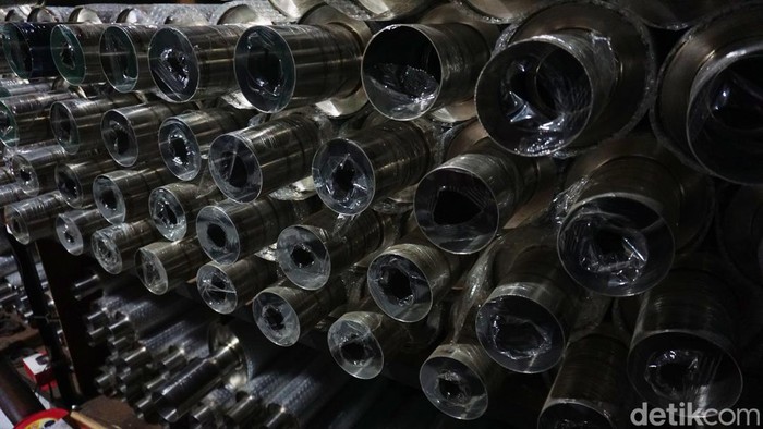 Mantul! Knalpot Made in Purbalingga Tembus Pasar Luar Negeri Kabupaten Purbalingga, Jawa Tengah, dikenal memiliki potensi yang besar dalam industri knalpot. Bahkan, produknya telah menembus pasar internasional.