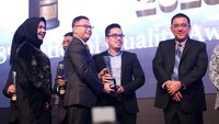 Peruri meraih peringkat gold dalam penghargaan Standar Nasional Indonesia (SNI) Award, Kamis (16/11/2023). Pada tahun sebelumnya Peruri hanya mendapatkan peringkat Bronze. Penghargaan ini diterima oleh Adi Sunardi, Head of Corporate Secretary Peruri di Jakarta Convention Center (JCC) Senayan. 