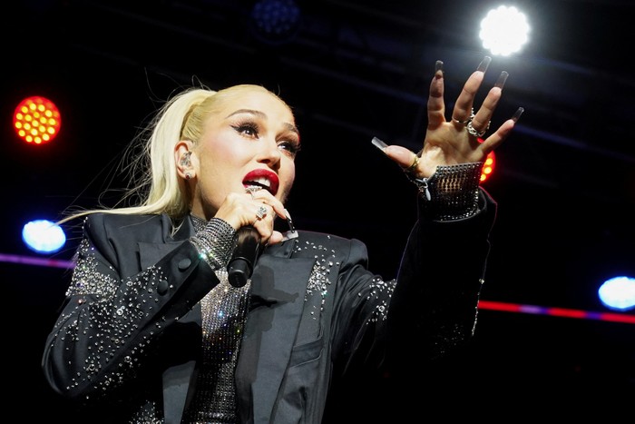 Singer Gwen Stefani performs onstage during a welcome reception for Asia-Pacific Economic Cooperation (APEC) leaders in San Francisco, California, U.S., November 15, 2023. REUTERS/Kevin Lamarque