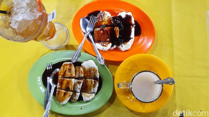 Pisang epe Pantai Losari