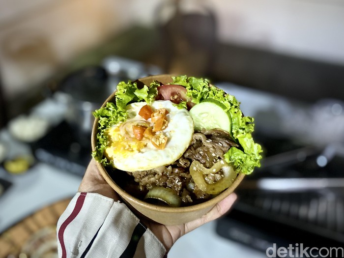 The Roofie Yakiniku Steamboat
