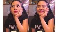 Pose imut Zara saat sedang minum di salah satu restoran ini bikin penggemarnya gemas. Foto: Instagram @adhistyzara