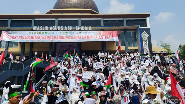 Aksi dukungan untuk Palestina dari masyarakat KBB