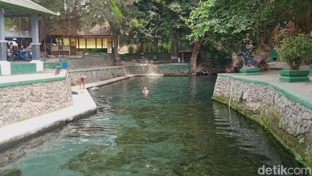 ompleks Umbul Gedaren, Kecamatan Jatinom, Klaten.