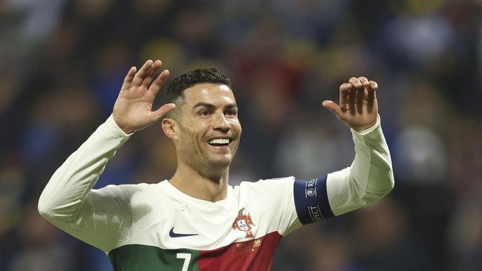 Portugals Cristiano Ronaldo reacts during the Euro 2024 group J qualifying soccer match between Bosnia-Herzegovina and Portugal, at the Bilino Polje Stadium in Zenica, Bosnia and Herzegovina, Monday, Oct. 16, 2023. (AP Photo/Armin Durgut)