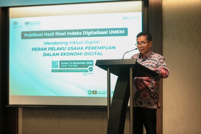 Direktur Bisnis Mikro BRI Supari