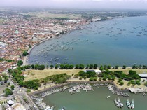 Foto Udara Muncar, Pelabuhan Perikanan Tertua di Jawa