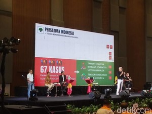Di Depan Ganjar, Rocky Gerung Singgung Statusnya Ditersangkakan PDIP