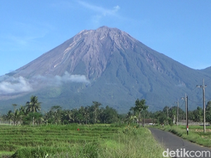 Status Gunung Semeru Masih Level 3 Pascaerupsi Tadi Pagi
