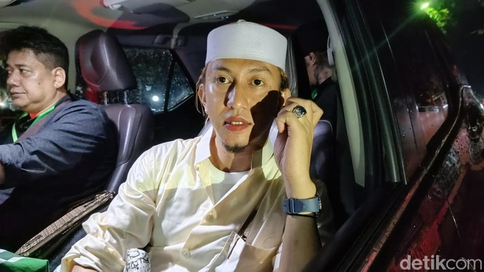 Habib Bahar bin mengatakan akan mengikuti hasil Ijtima Ulama terkait arah dukungan capres. Namun, secara pribadi, dia akan memilih golput. (Rizky AM/detikcom)