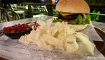Di Sini Bisa Jajan Pasta Sambil Menikmati City Light Sudirman
