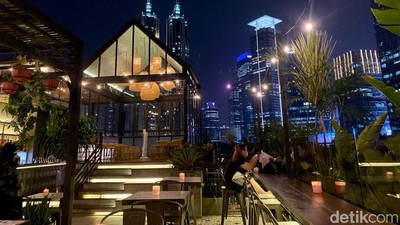 Di Sini Bisa Jajan Pasta Sambil Menikmati City Light Sudirman