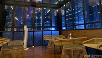Salah satunya ada kafe La Boheme. Kafe rooftop ini berada di lantai teratas di hotel La Boheme, di kawasan Setiabudi, Jakarta Selatan. Foto: detikcom