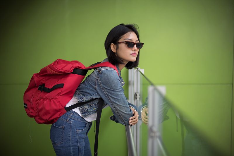 Lensa VoigtLander 50mm F/1 Untuk Canon EOS R
