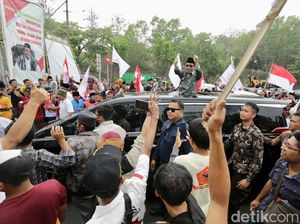 Mahfud Md Teriakkan Salam Demokrasi ke Warga Madura