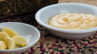 Bersaing dengan Jepang, hidangan asal Lebanon bernama Tum ikut bersaing pada daftar ini. Tum merupakan pasta bawang putih yang masih dibuat secara tradisional. Foto: TasteAtlas