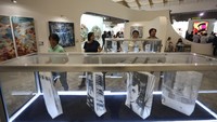 Dalam pameran seni rupa ini UOB Indonesia menampilkan 26 karya dari 18 pemenang ajang UOB Painting of the Year dalam beberapa tahun terakhir yang berasal dari Indonesia, Malaysia, Singapura, Thailand, dan Vietnam.