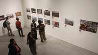 Pameran yang berlangsung dari tanggal 17-23 November 2023 tersebut menyajikan 141 foto tunggal serta 15 foto cerita.
