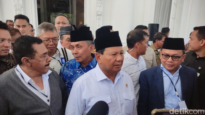 Jokowi Banyak Dihujat Dan Dijelekkan Prabowo Ya Mbok Kita Hormati