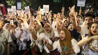 Prabowo pun begitu senang mendapat dukungan dari relawan Matahari Pagi. 