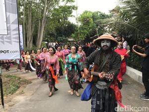 Ngayogjazz 2023 Dibuka dengan Kirab Bergodo hingga Sepeda Onthel