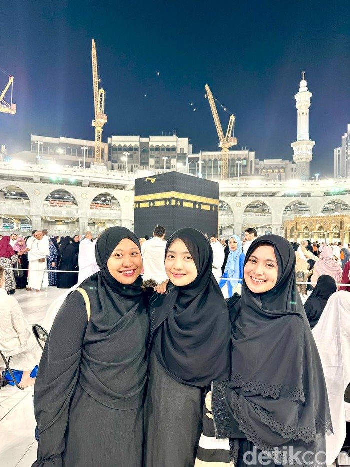 3 Pemenang Emeron Hijab Hunt 2023 Umrah Pertamakali