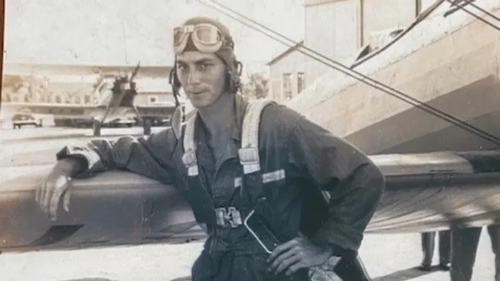80 tahun yang lalu, pilot pesawat bom Gilbert Haldeen Myers dinyatakan hilang. Dia ditembak jatuh di Sisilia, Italia.
