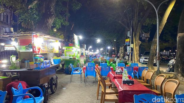 Pisang epe Pantai Losari