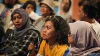 Acara bertajuk Jelajah Lensa Jakarta yang juga didukung oleh Dinas Pariwisata dan Ekonomi Kreatif DKI Jakarta ini merupakan program yang dirancang khusus untuk para penggemar fotografi yang ingin meningkatkan keterampilan fotografi.