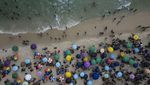 Brasil Dilanda Panas Ekstrem, Warga Serbu Pantai