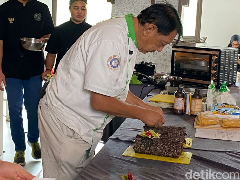Christmas Log Cake buatan chef Yongki Gunawan