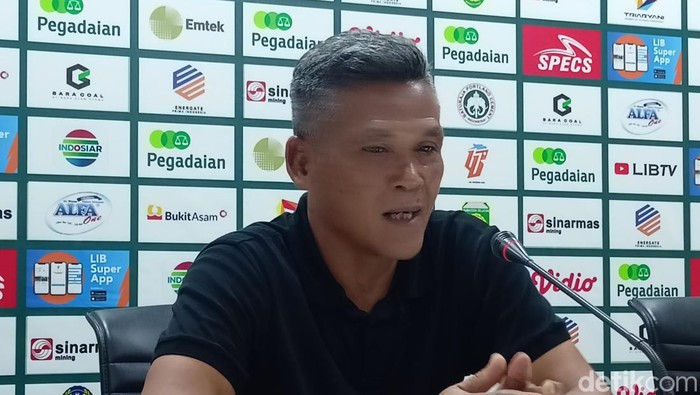 Hendri Susilo pelatih Sriwijaya FC