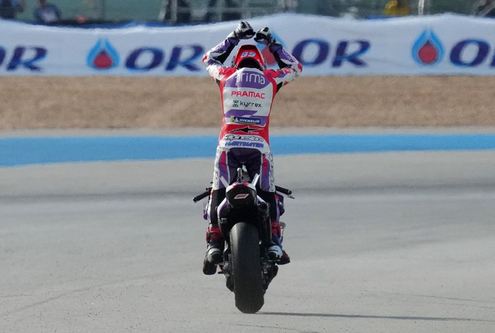 MotoGP - Thailand Grand Prix - Chang International Circuit, Buriram, Thailand - October 29, 2023 Prima Pramac Racings Jorge Martin celebrates after winning the MotoGP REUTERS/Athit Perawonmetha